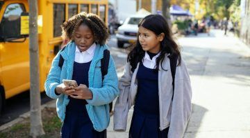 Pros and Cons of School Uniforms: Experts' Opinion