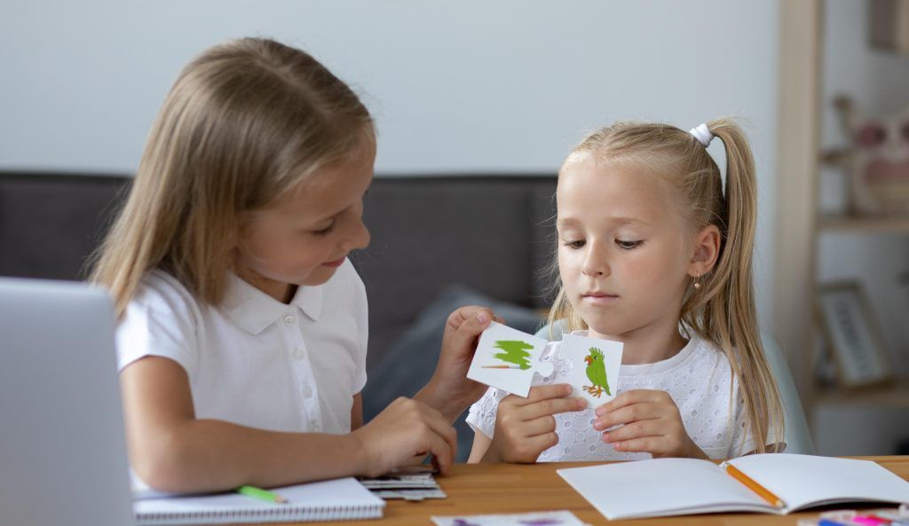 #1 Kindergarten phonics game: Sound detective