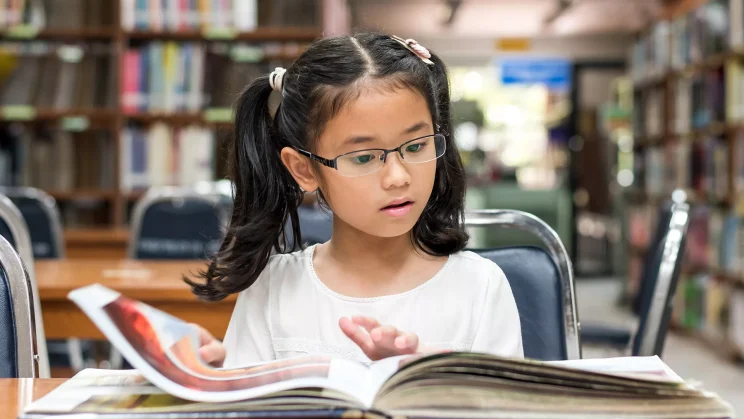 12 Literacy Strategies for Struggling Readers