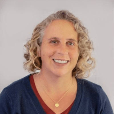 Author Niki Yarnot