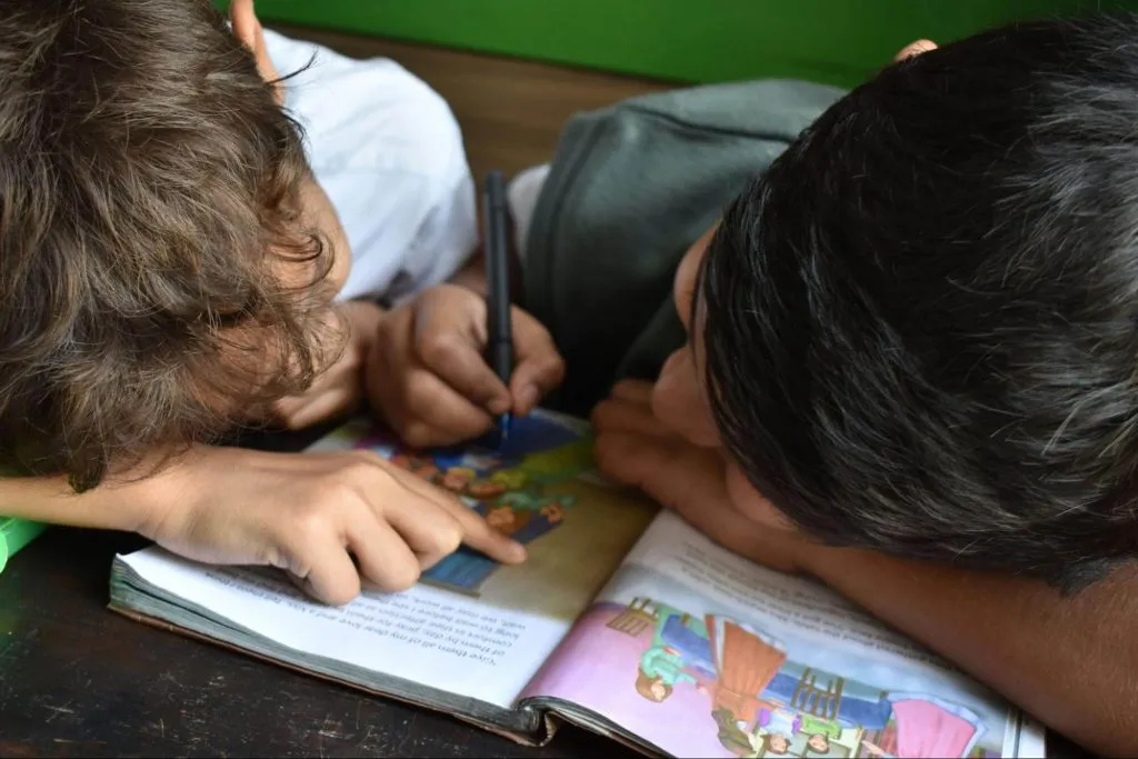 Friend and family reading challenges