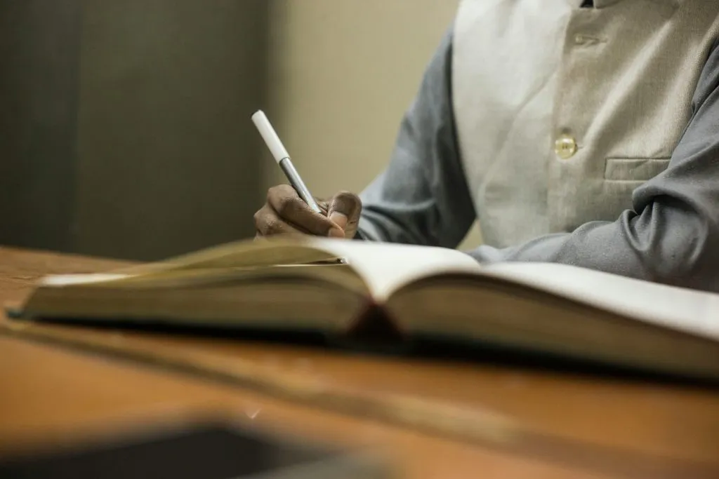 How to find the main idea of a passage?