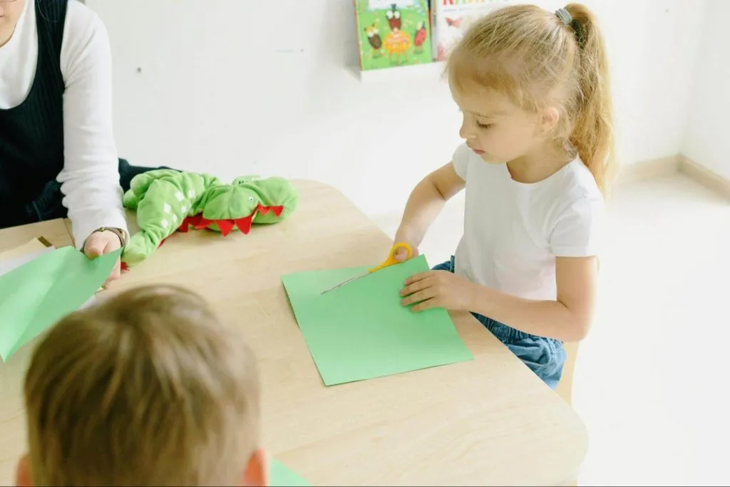 Multi-sensory approaches as handwriting help for kids