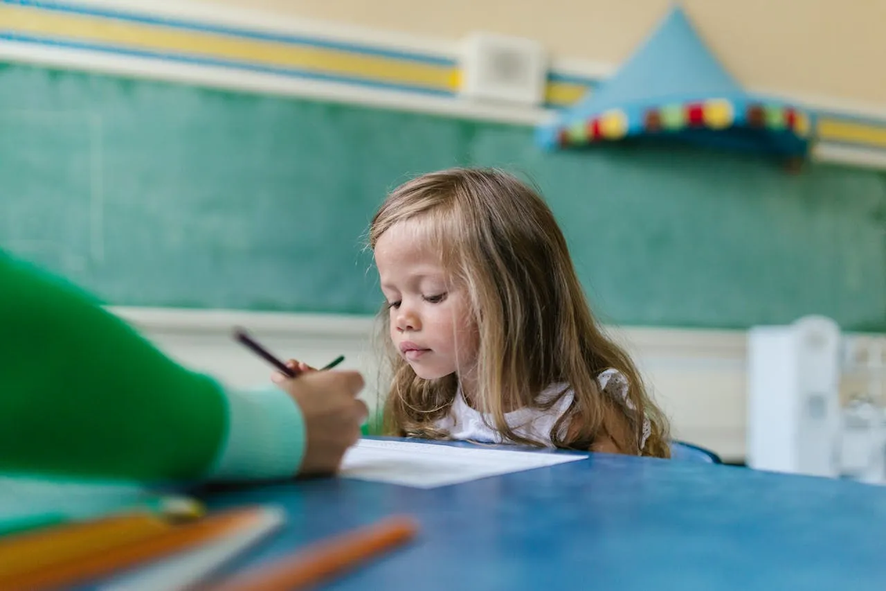 How to improve creative writing of kids with prompts and collaborative games