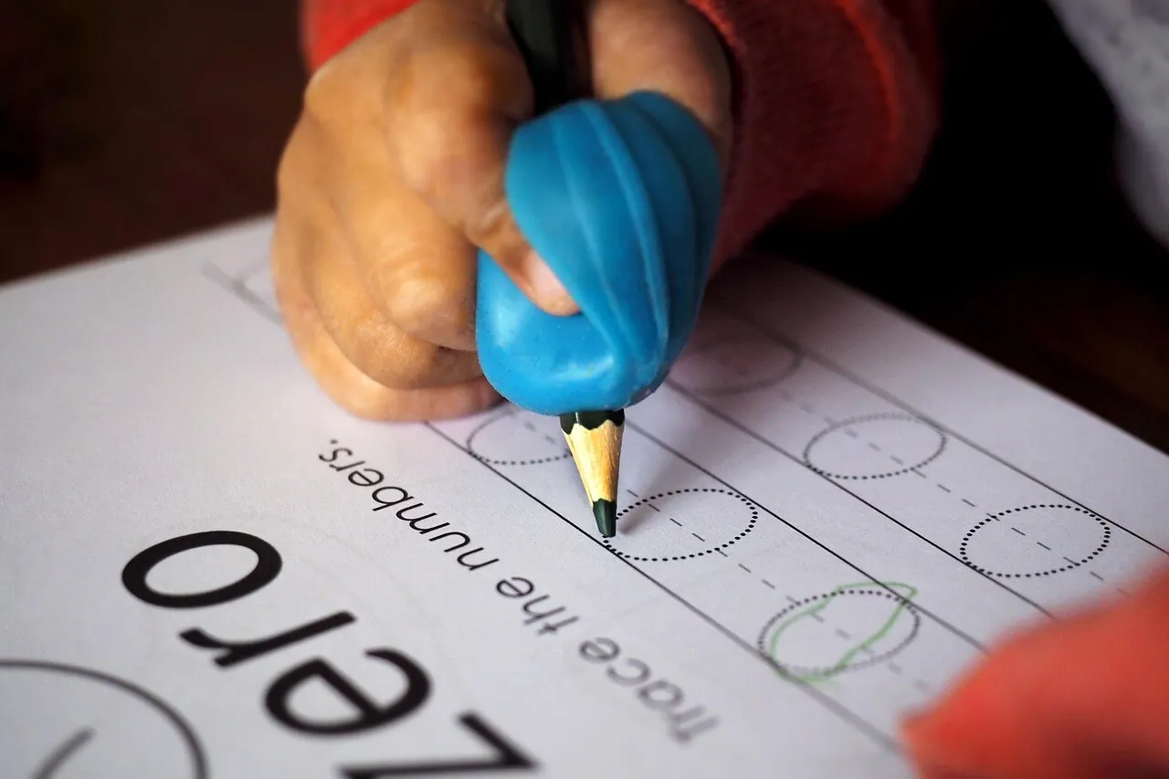Establishing a multi-sensory writing station